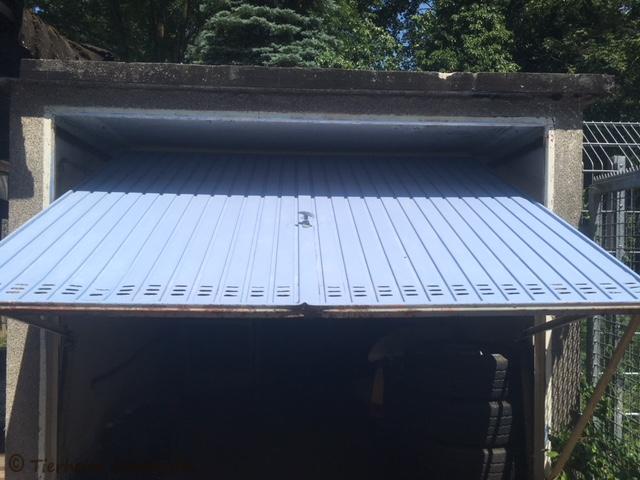 Garagentor neu - Tierheim Karlsruhe